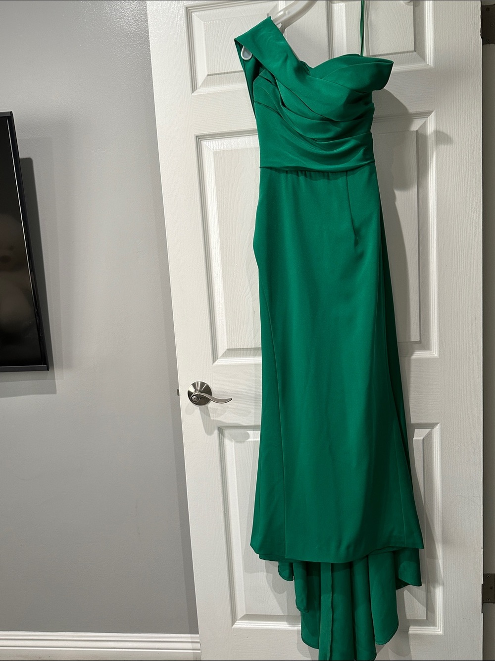 Terani Couture Emerald One-Shoulder Evening Gown - Picture 1 of 6